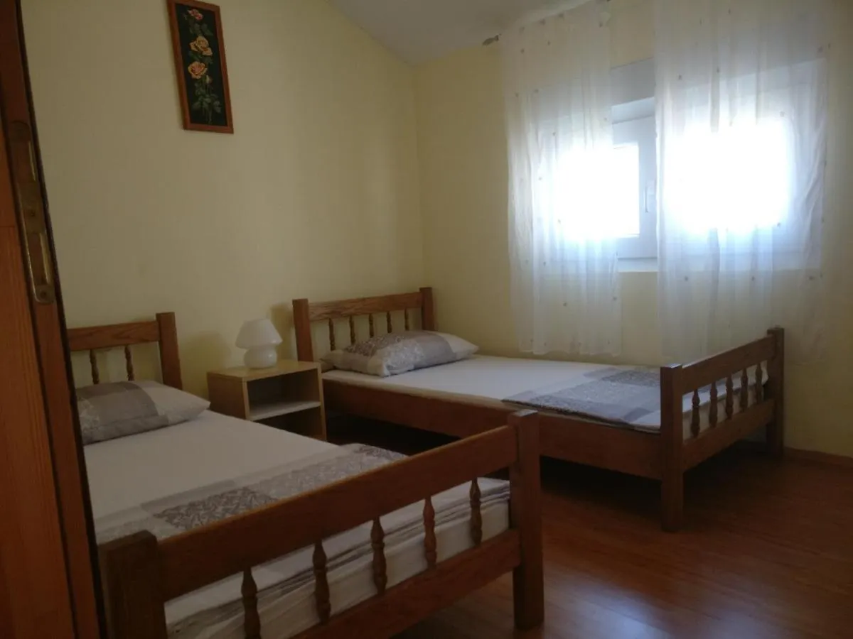 Apartment Bucic Vir